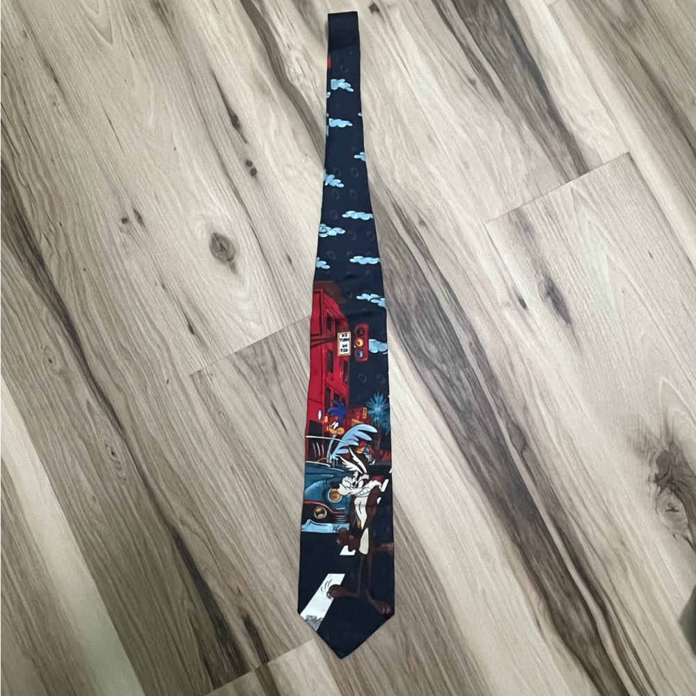 NWT Vintage Leeds International Looney Tunes Tie